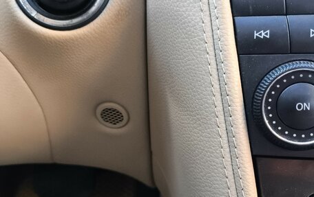 Mercedes-Benz CLS, 2006 год, 1 400 000 рублей, 25 фотография
