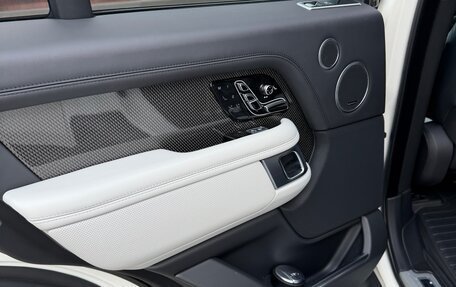 Land Rover Range Rover IV рестайлинг, 2019 год, 7 500 000 рублей, 19 фотография