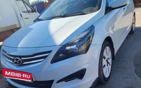 Hyundai Solaris II рестайлинг, 2015 год, 980 000 рублей, 8 фотография