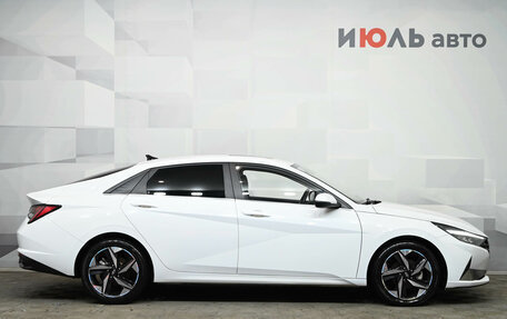 Hyundai Elantra, 2021 год, 2 050 000 рублей, 9 фотография