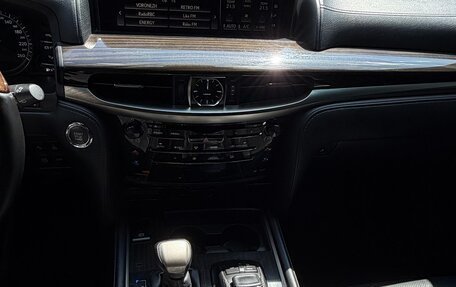 Lexus LX III, 2017 год, 11 фотография