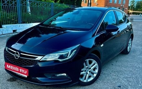 Opel Astra K, 2019 год, 1 100 000 рублей, 9 фотография