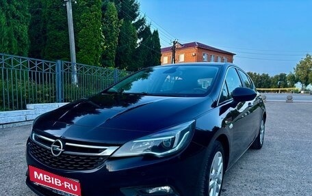 Opel Astra K, 2019 год, 1 100 000 рублей, 2 фотография