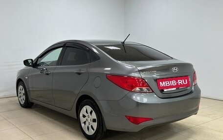 Hyundai Solaris II рестайлинг, 2016 год, 800 000 рублей, 8 фотография