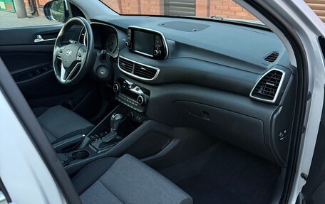 Hyundai Tucson III, 2018 год, 2 340 000 рублей, 8 фотография