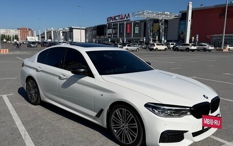 BMW 5 серия, 2020 год, 2 400 000 рублей, 2 фотография