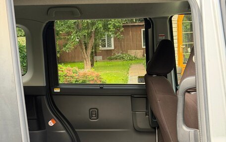 Toyota Roomy I, 2021 год, 1 300 000 рублей, 39 фотография