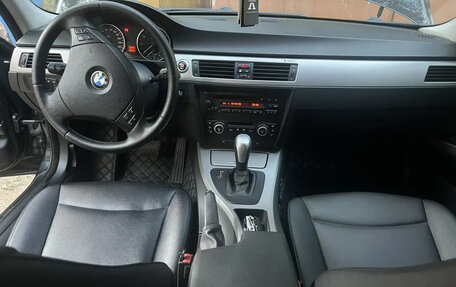 BMW 3 серия, 2007 год, 835 000 рублей, 14 фотография