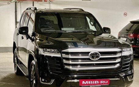 Toyota Land Cruiser, 2024 год, 13 300 000 рублей, 4 фотография