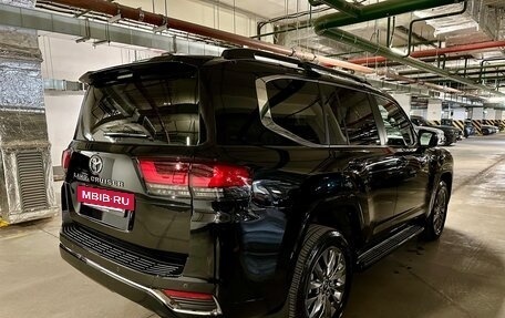 Toyota Land Cruiser, 2024 год, 13 300 000 рублей, 12 фотография