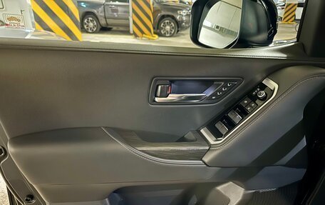 Toyota Land Cruiser, 2024 год, 13 300 000 рублей, 23 фотография
