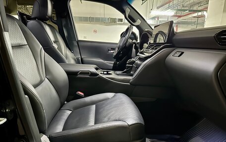 Toyota Land Cruiser, 2024 год, 13 300 000 рублей, 28 фотография
