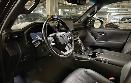 Toyota Land Cruiser, 2024 год, 13 300 000 рублей, 22 фотография