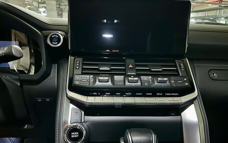 Toyota Land Cruiser, 2024 год, 13 300 000 рублей, 31 фотография