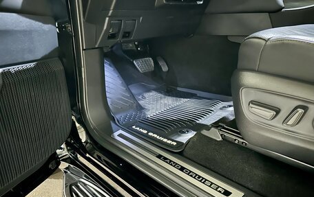 Toyota Land Cruiser, 2024 год, 13 300 000 рублей, 33 фотография