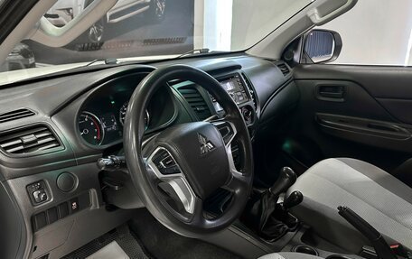 Mitsubishi L200 IV рестайлинг, 2021 год, 3 197 000 рублей, 10 фотография