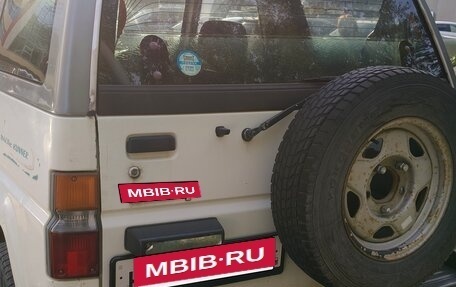 Daihatsu Rocky, 1996 год, 400 000 рублей, 3 фотография