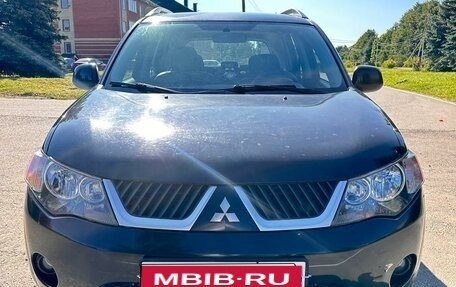 Mitsubishi Outlander III рестайлинг 3, 2008 год, 1 280 000 рублей, 1 фотография