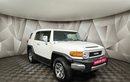 Toyota FJ Cruiser, 2022 год, 5 440 000 рублей, 3 фотография