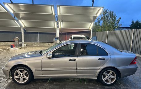 Mercedes-Benz C-Класс, 2005 год, 750 000 рублей, 6 фотография
