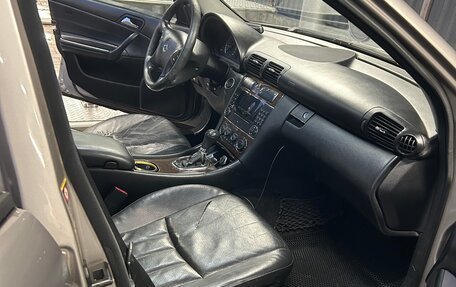 Mercedes-Benz C-Класс, 2005 год, 750 000 рублей, 8 фотография