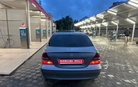 Mercedes-Benz C-Класс, 2005 год, 750 000 рублей, 5 фотография