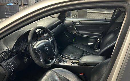 Mercedes-Benz C-Класс, 2005 год, 750 000 рублей, 12 фотография