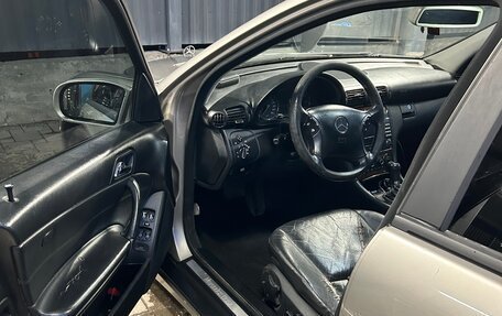 Mercedes-Benz C-Класс, 2005 год, 750 000 рублей, 13 фотография