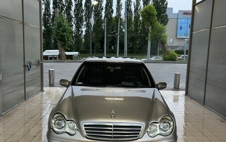 Mercedes-Benz C-Класс, 2005 год, 750 000 рублей, 14 фотография