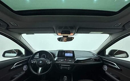 BMW 1 серия, 2021 год, 1 810 000 рублей, 13 фотография