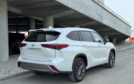 Toyota Highlander, 2026 год, 5 190 000 рублей, 8 фотография