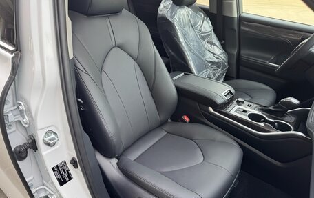 Toyota Highlander, 2026 год, 5 190 000 рублей, 28 фотография