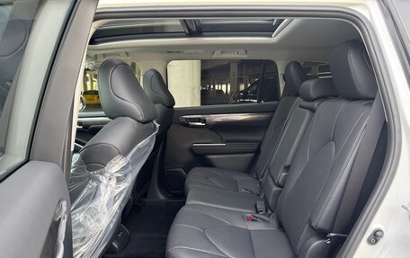 Toyota Highlander, 2026 год, 5 190 000 рублей, 31 фотография