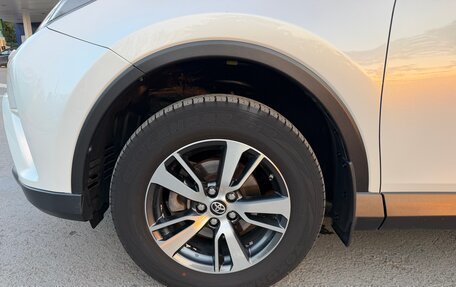 Toyota RAV4, 2019 год, 2 890 000 рублей, 6 фотография