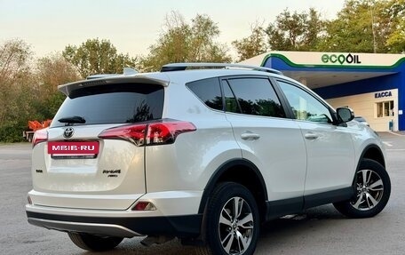 Toyota RAV4, 2019 год, 2 890 000 рублей, 12 фотография