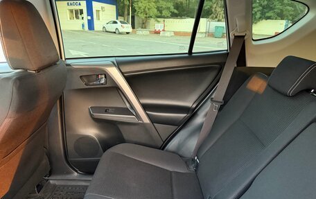 Toyota RAV4, 2019 год, 2 890 000 рублей, 22 фотография