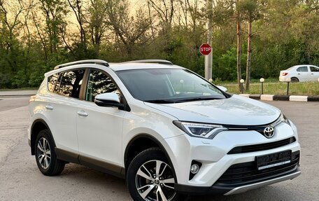Toyota RAV4, 2019 год, 2 890 000 рублей, 34 фотография
