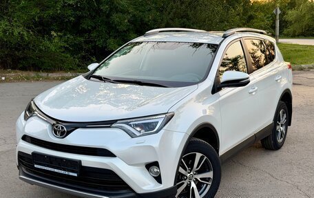 Toyota RAV4, 2019 год, 2 890 000 рублей, 38 фотография