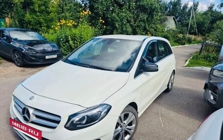 Mercedes-Benz B-Класс, 2016 год, 1 395 000 рублей, 2 фотография