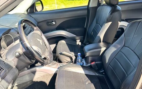 Mitsubishi Outlander III рестайлинг 3, 2008 год, 1 280 000 рублей, 22 фотография