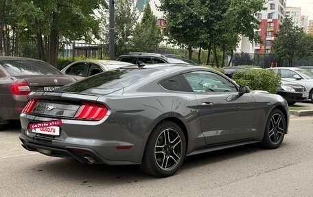 Ford Mustang VI рестайлинг, 2022 год, 3 650 000 рублей, 2 фотография