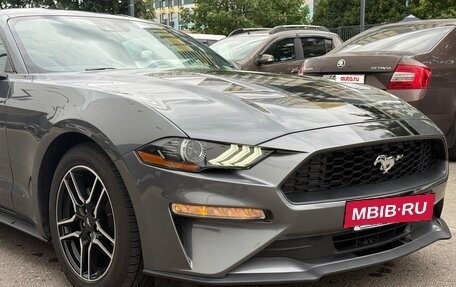 Ford Mustang VI рестайлинг, 2022 год, 3 650 000 рублей, 6 фотография