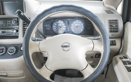Nissan Serena II, 2004 год, 649 000 рублей, 16 фотография
