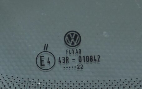 Volkswagen Tiguan II, 2022 год, 3 098 000 рублей, 10 фотография