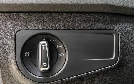 Volkswagen Tiguan II, 2022 год, 3 098 000 рублей, 26 фотография