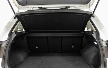 Volkswagen Tiguan II, 2022 год, 3 098 000 рублей, 37 фотография