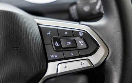Volkswagen Tiguan II, 2022 год, 3 098 000 рублей, 29 фотография