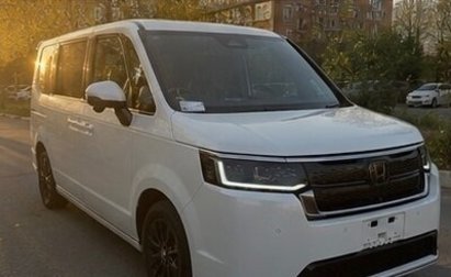 Honda Stepwgn, 2023 год, 2 430 000 рублей, 1 фотография
