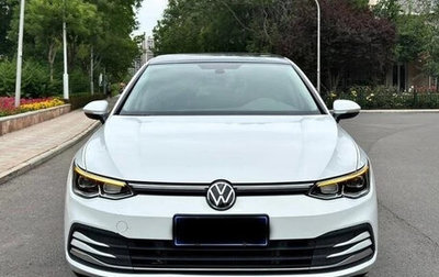 Volkswagen Golf VIII, 2022 год, 1 860 000 рублей, 1 фотография