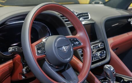 Bentley Bentayga I, 2025 год, 37 987 000 рублей, 30 фотография